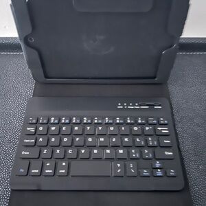 IPad Mini-Kate Spade Black Case with Keyboard